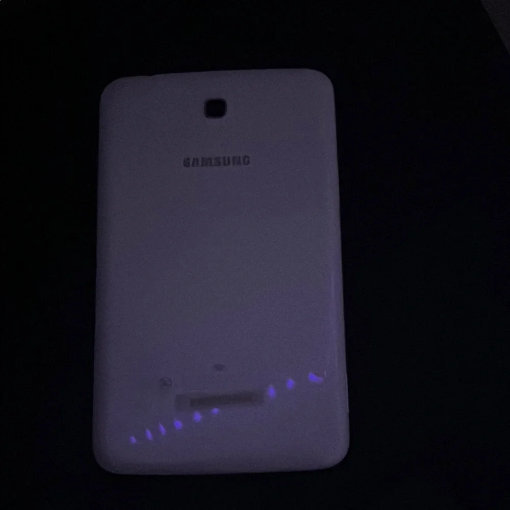 Samsung White Galaxy Tablet Sleek Design